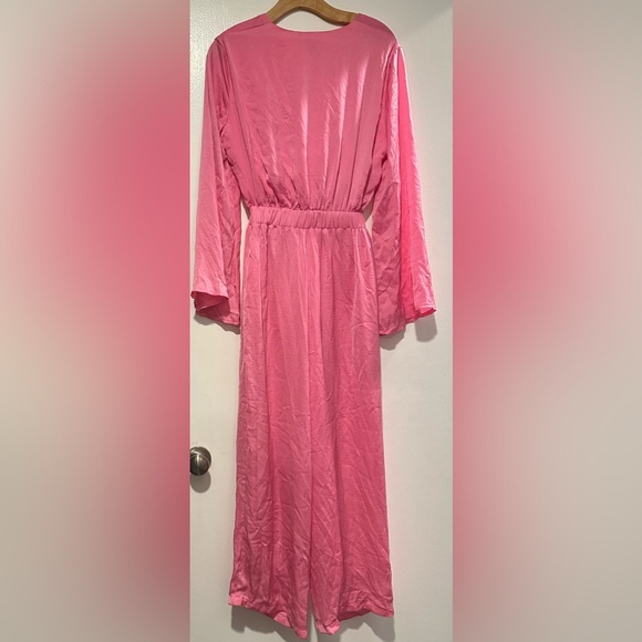 NWT: SNDYS X REVOLVE JUMPSUIT🌸 - Picture 6 of 13